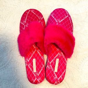 Never worn slippers to wear around the house